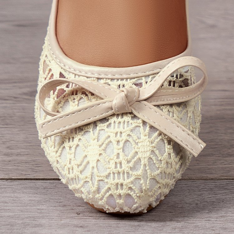 Women’s Elegant Lace Ballet Flats With Bow-Tie