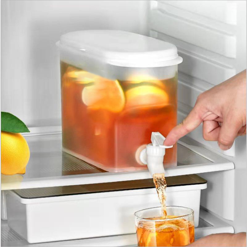 Large Capacity Fridge Cold Water Kettle Slim Heat Resistant Beverage Dispenser