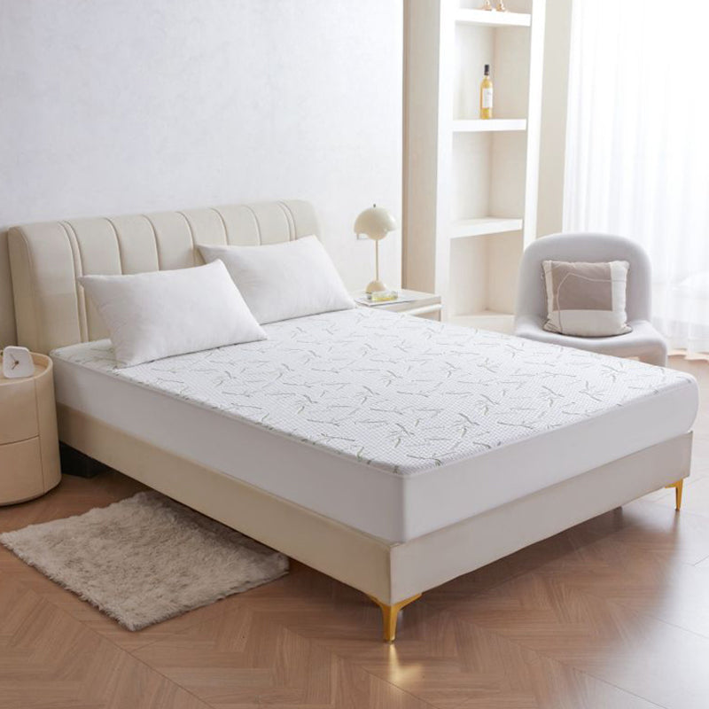 🛏️ Bamboo Fibre Waterproof Mattress Protector – Stay Dry, Fresh & Comfortable Night After Night ✨